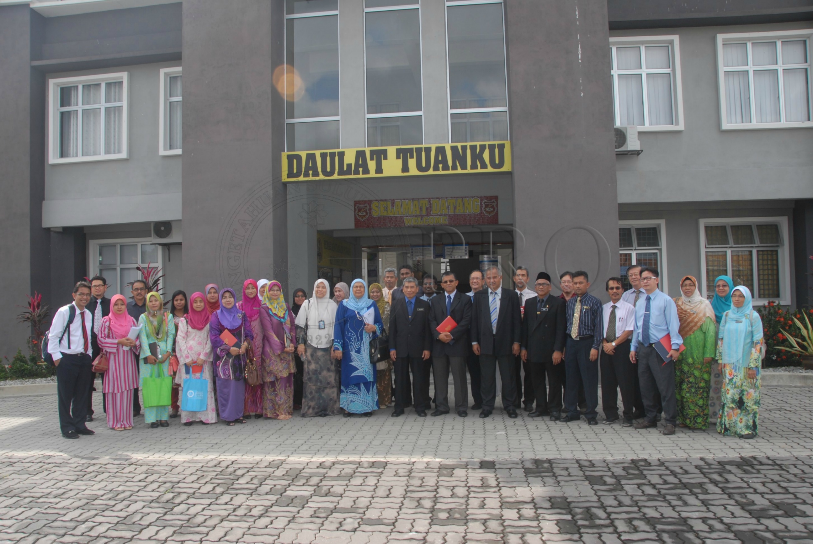 PRO 14 01 SEKOLAH FBA 8076